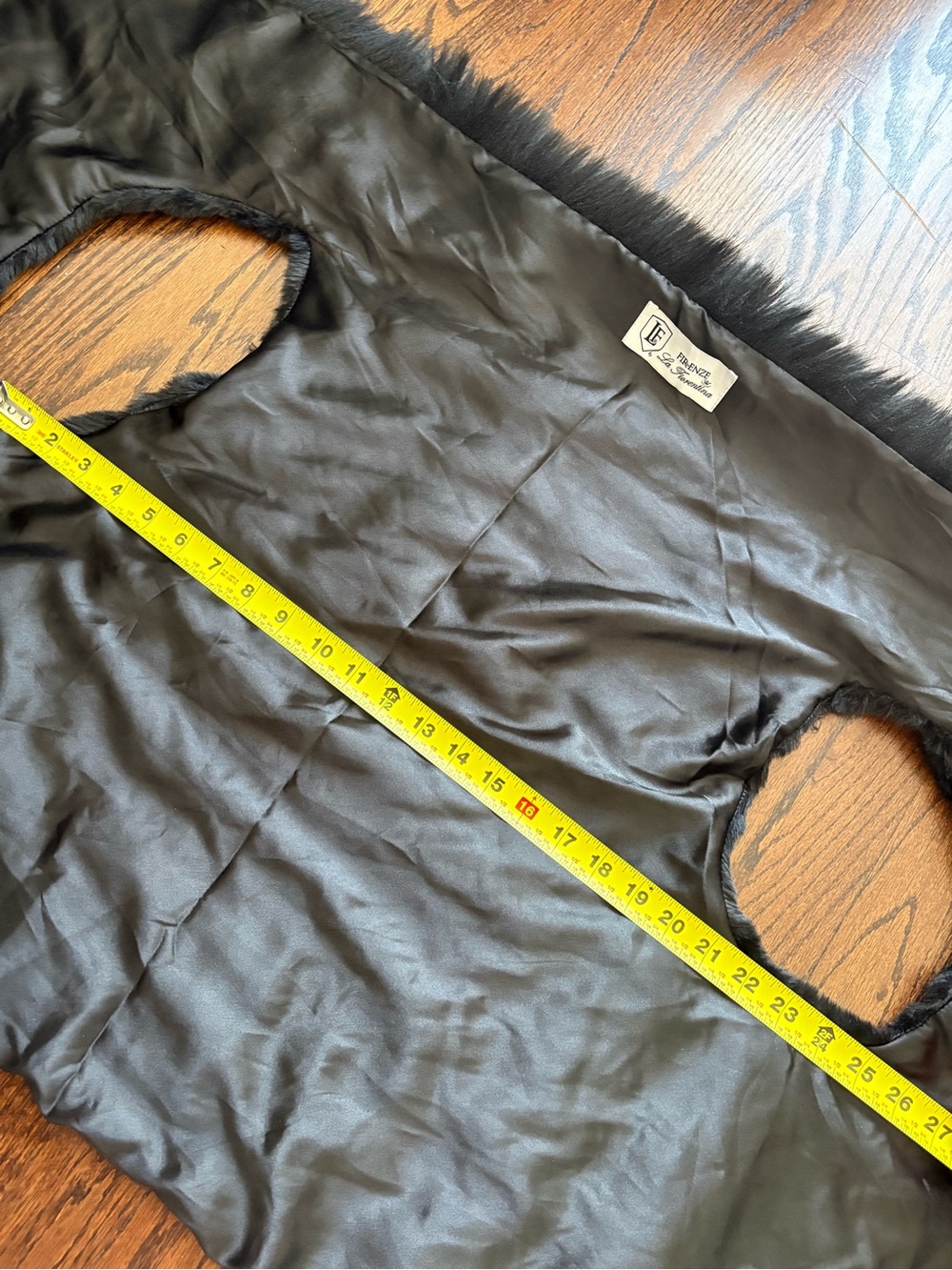 Vest - Picture 9 of 9